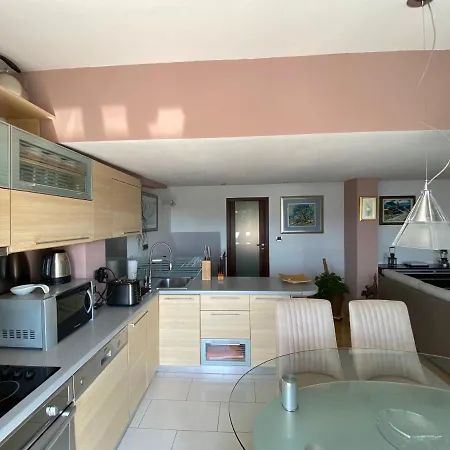 Apartment Sirius Podstrana