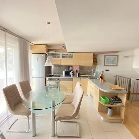 Sirius Apartment