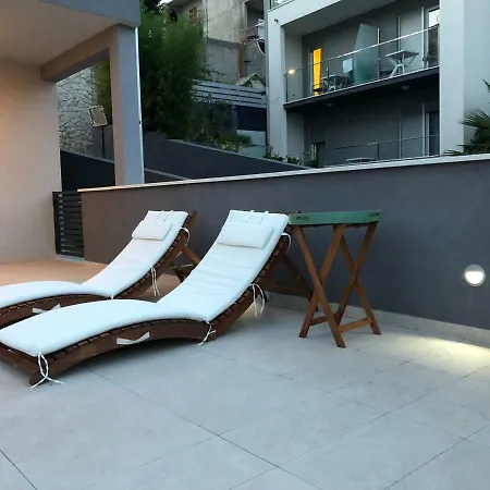 Sirius Apartment